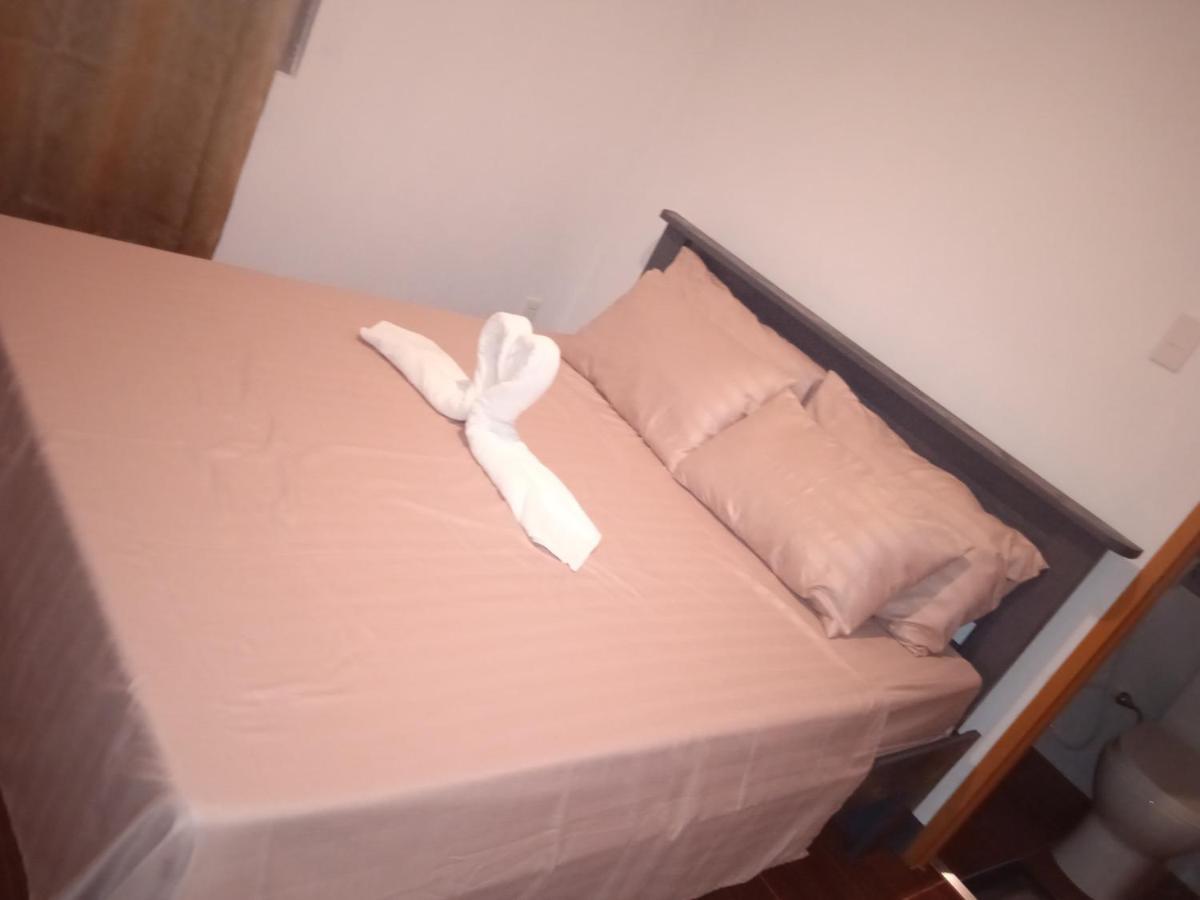 Bed and Breakfast Sarah'S Garden Bnb & Spa Clarin  Exterior foto