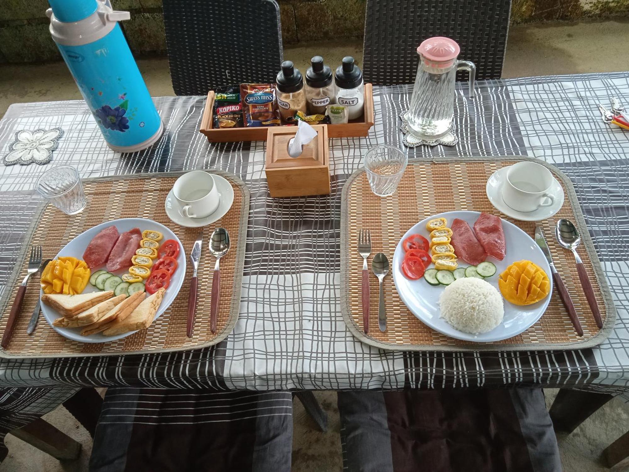 Bed and Breakfast Sarah'S Garden Bnb & Spa Clarin  Exterior foto