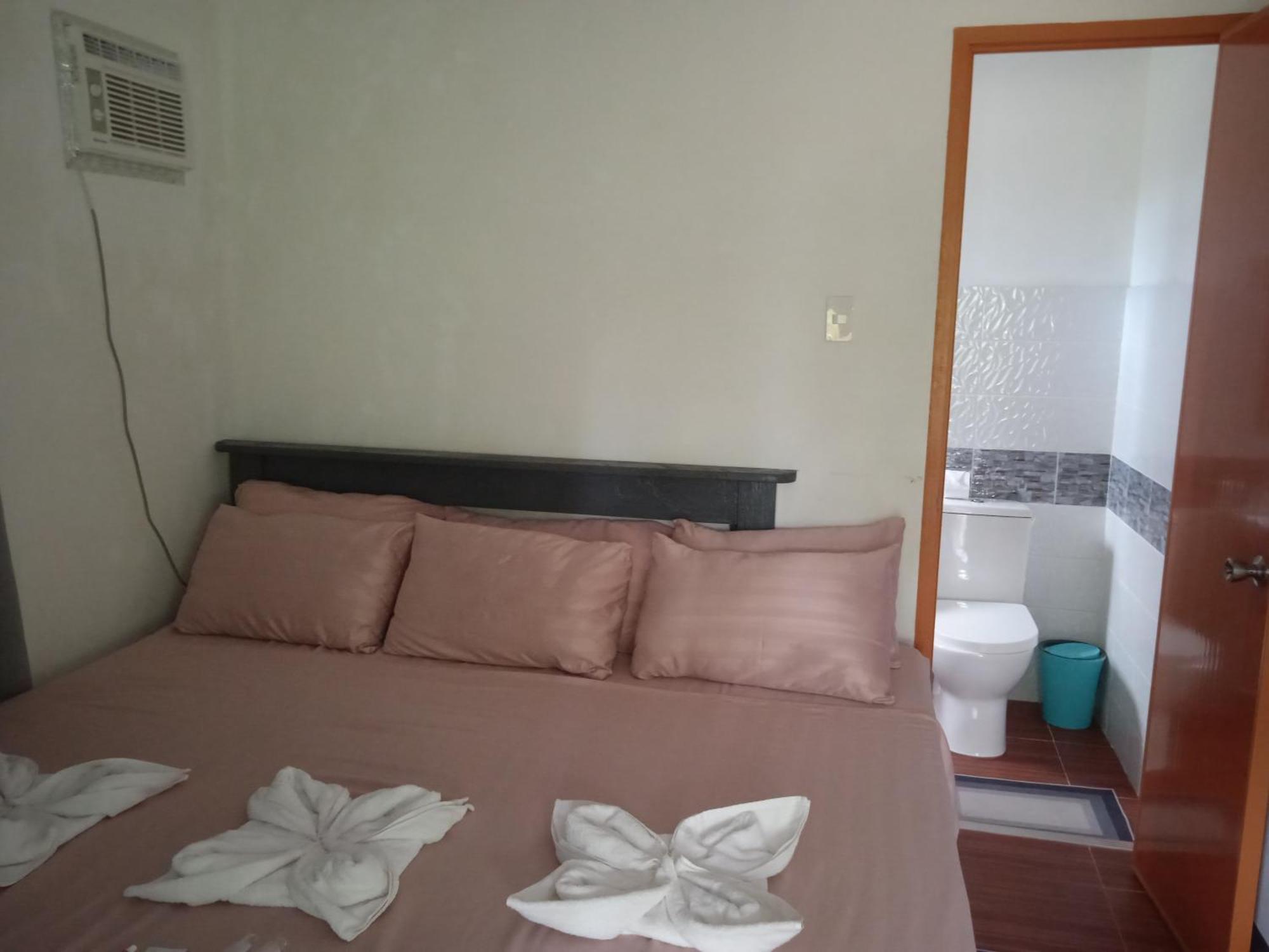 Bed and Breakfast Sarah'S Garden Bnb & Spa Clarin  Zimmer foto