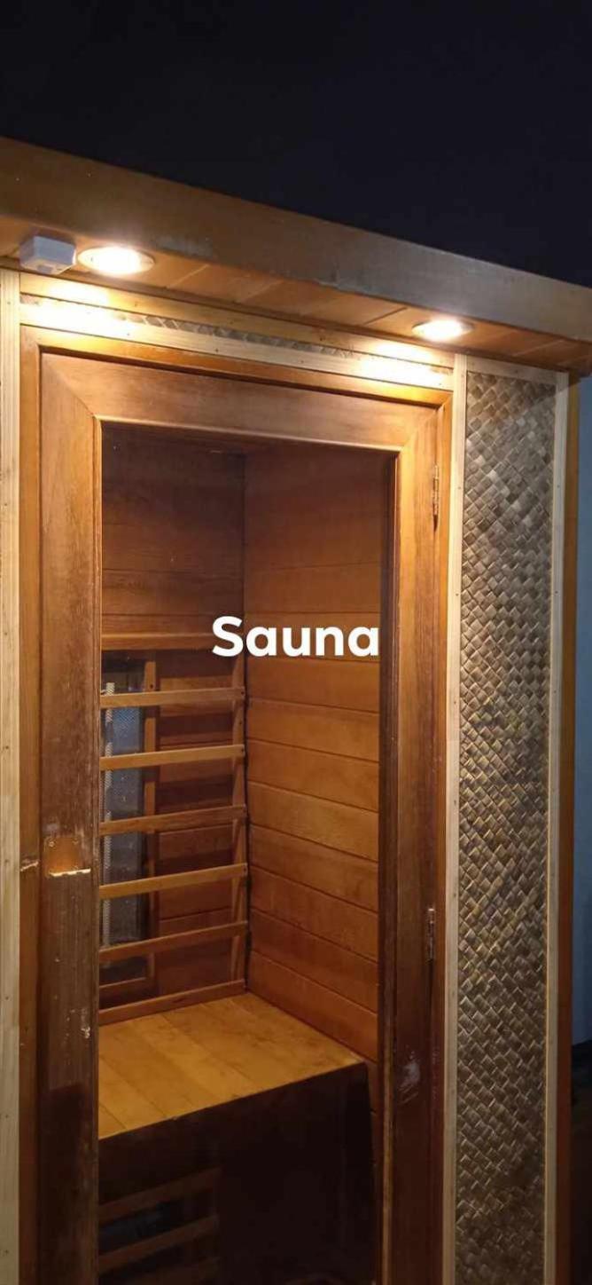Bed and Breakfast Sarah'S Garden Bnb & Spa Clarin  Exterior foto